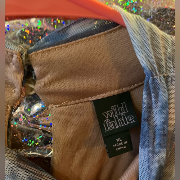 Landscaped Ruched Dress - Picture 5 of 10